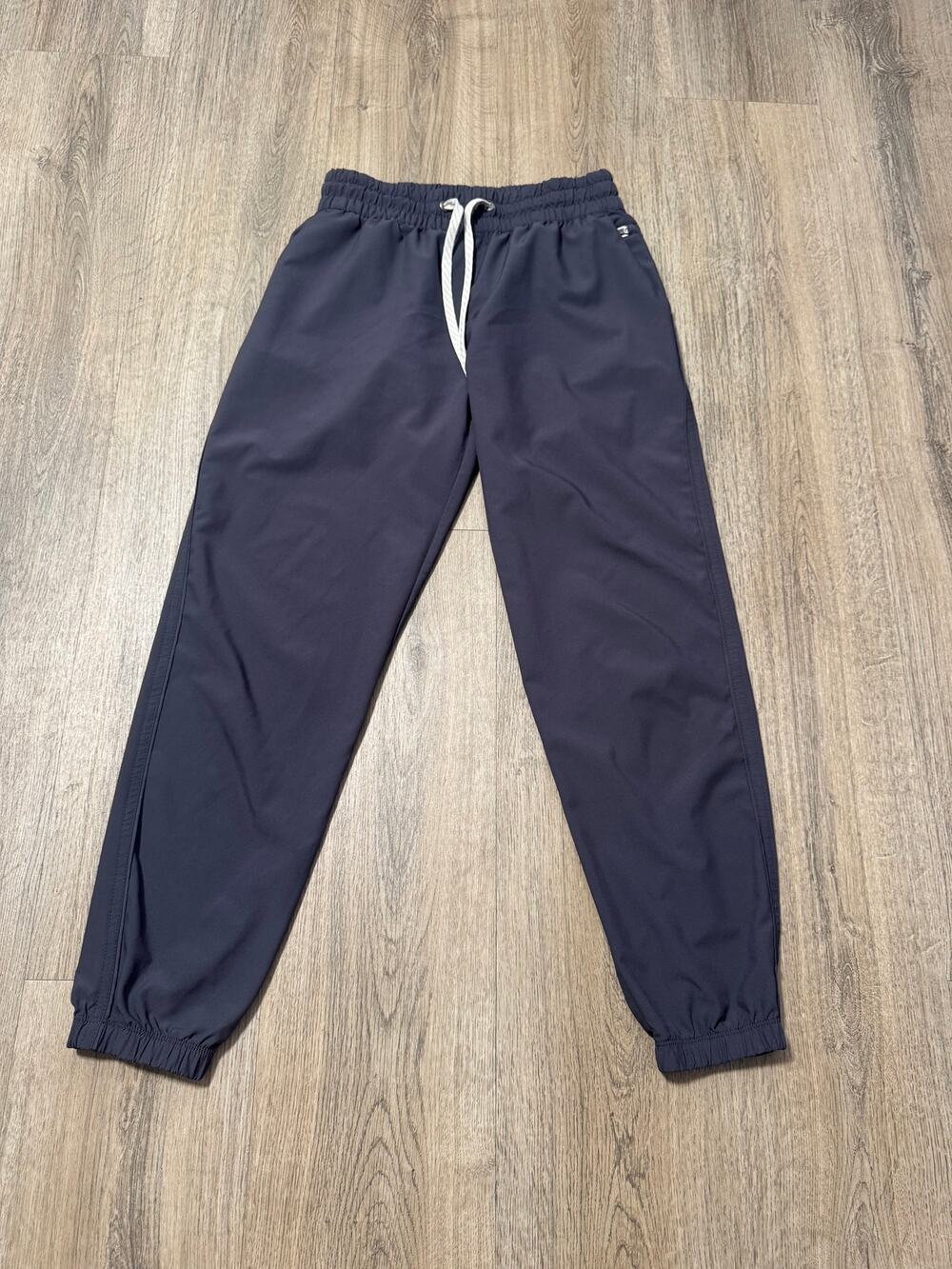 Vuori Women's Navy Blue/Gray Jogger Pants